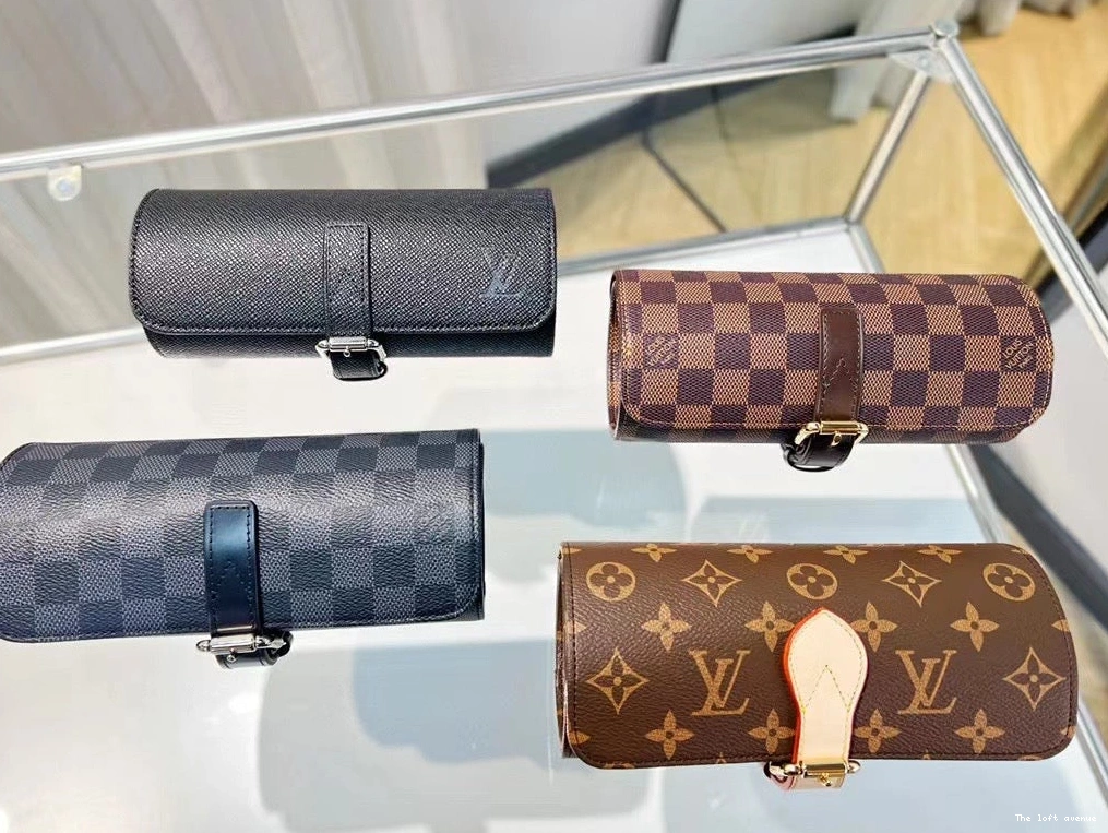 LV CUSTOM CASE WATCH CHECKERED 0809